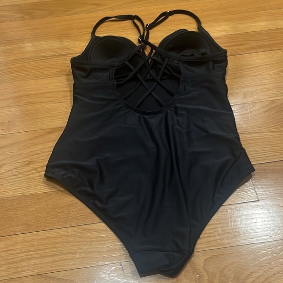 Kona sol women’s black one piece swimsuit size medium. - Picture 3 of 7